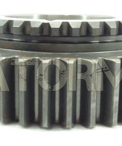 Alternative view of ENGRENAGEM CAIXA DE CÂMBIO HD, VALMET 1780,1280, 1580, 1780, BH140, BH160, BH180, 81322110, 81322100, 3341629, 16000221.